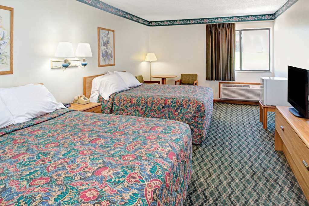 Rodeway Inn Red Oak Zimmer foto